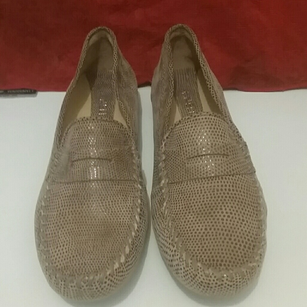 Vaneli loafers
